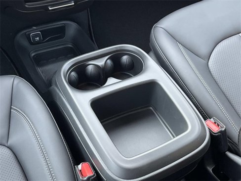 New 2026 Chrysler Voyager LX image 14