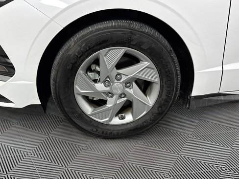 Certified 2025 Hyundai Sonata SE image 30