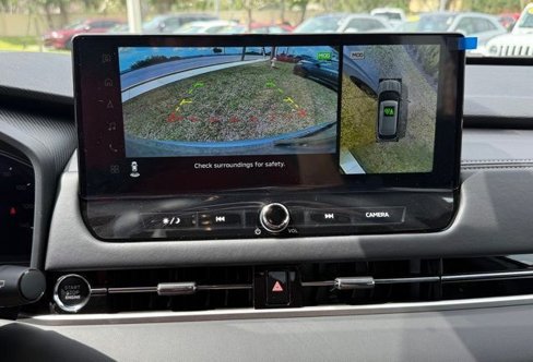 New 2025 Mitsubishi Outlander SE image 10