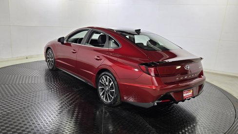 Used 2023 Hyundai Sonata Limited w/ Cargo Package image 5