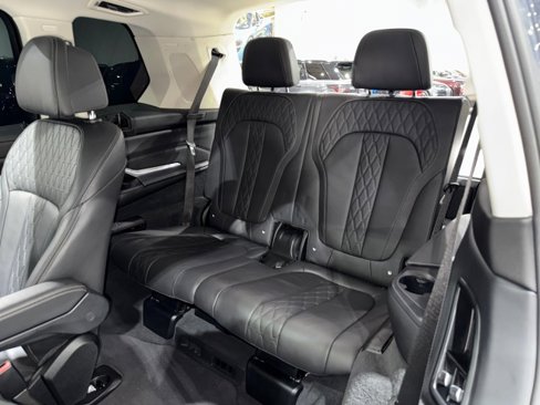 Used 2020 BMW X7 xDrive40i w/ Premium Package image 56