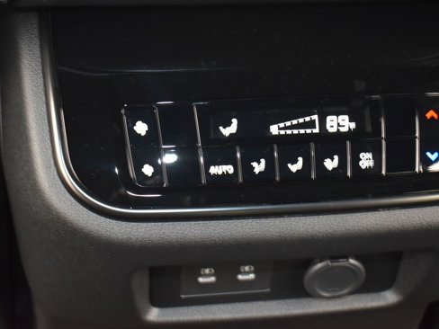 New 2026 Nissan Armada PRO-4X w/ Captain's Chari Seat Package image 15