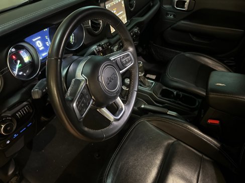 Certified 2022 Jeep Wrangler Unlimited Sahara image 9