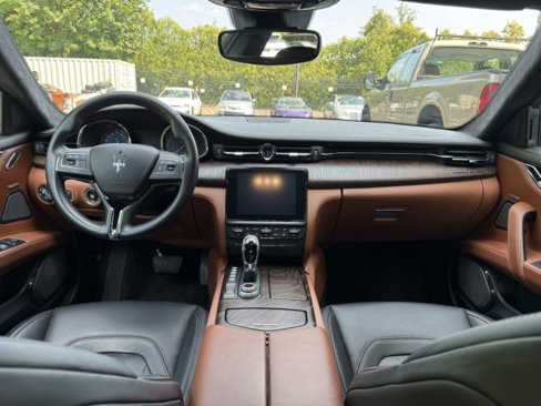 Used 2018 Maserati Quattroporte S GranLusso image 24