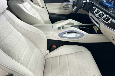 New 2026 Mercedes-Benz GLS 450 4MATIC image 17