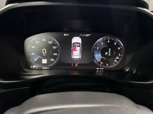 Used 2019 Volvo XC40 T5 Momentum image 26