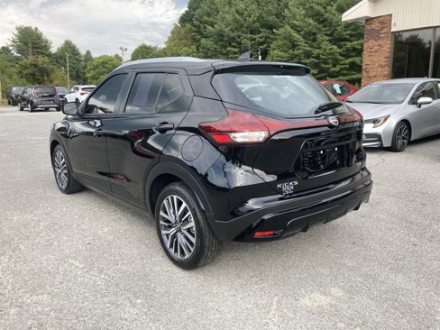 Used 2024 Nissan Kicks SV image 7