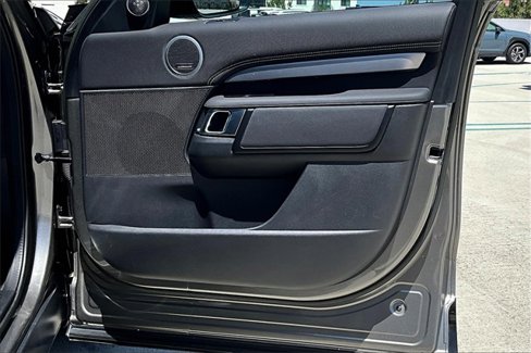 Used 2023 Land Rover Discovery HSE R-Dynamic image 28