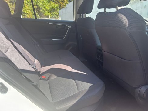 Used 2024 Toyota RAV4 LE image 37