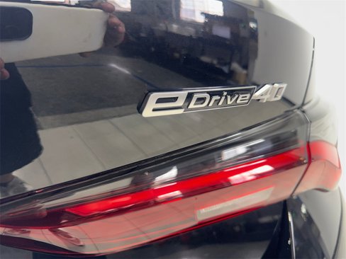 Used 2025 BMW i4 eDrive40 w/ Parking Assistance Package image 24