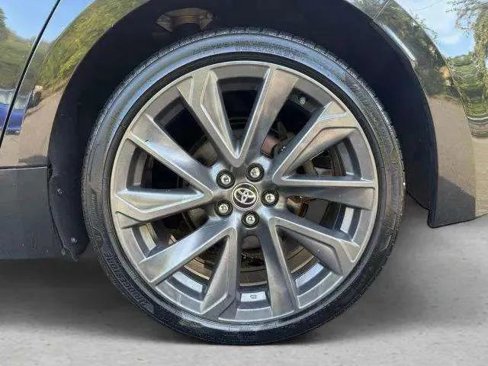 Used 2020 Toyota Corolla SE image 32