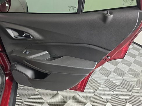 New 2025 Chevrolet Trax LT w/ Driver Confidence Package image 31