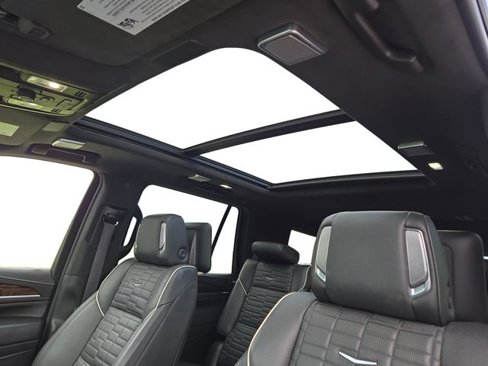 Used 2022 Cadillac Escalade Sport Platinum image 13