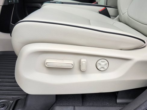 New 2026 Honda Odyssey Touring image 6