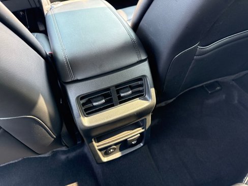 Used 2024 Ford Edge SEL w/ Convenience Package image 18