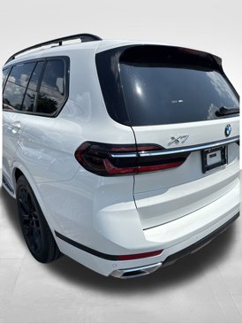 Used 2024 BMW X7 xDrive40i image 15