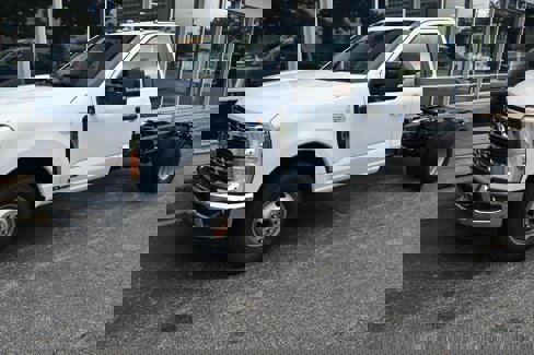 New 2026 Ford F350 XL image 1
