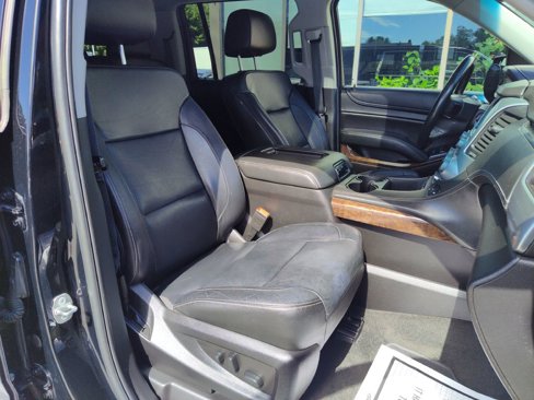 Used 2018 Chevrolet Suburban LT image 19