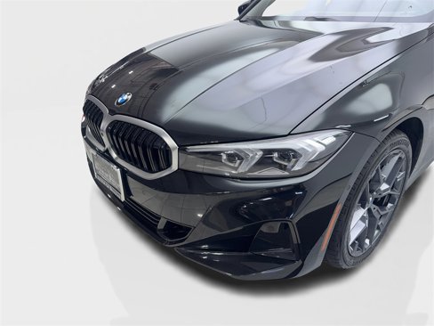 Used 2025 BMW 330i Sedan image 16