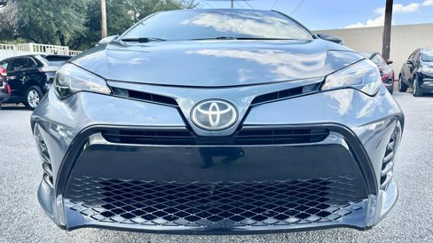 Used 2018 Toyota Corolla SE image 2