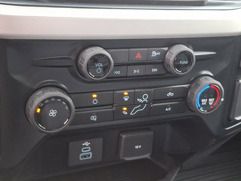 New 2025 Ford F550 4x4 Regular Cab Super Duty image 9