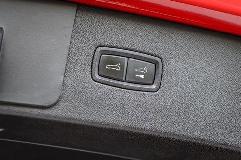 Used 2021 Porsche Cayenne image 12