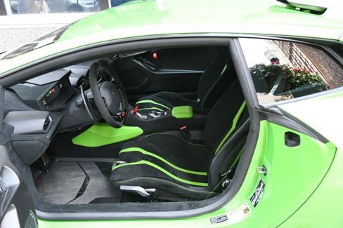 Used 2022 Lamborghini Huracan STO image 9