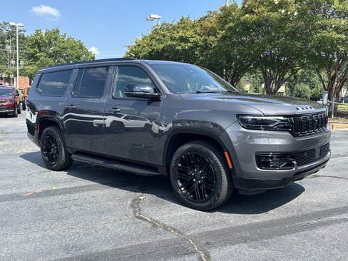 New 2025 Jeep Wagoneer L Series II image 2