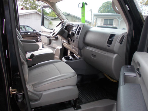 Used 2018 Nissan NV 2500 S image 7