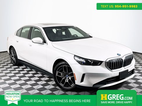 Used 2025 BMW i5 eDrive40i image 1