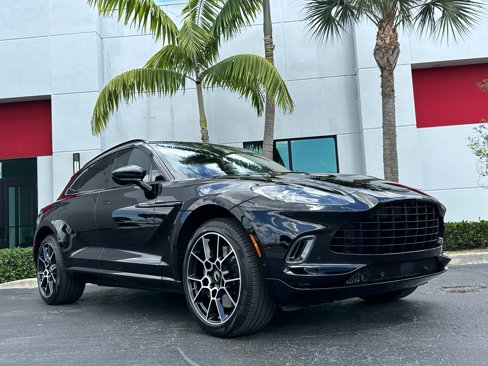 Used 2021 Aston Martin DBX image 25