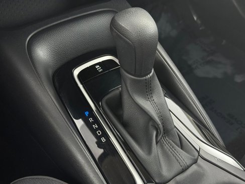 Used 2024 Toyota Corolla LE image 31