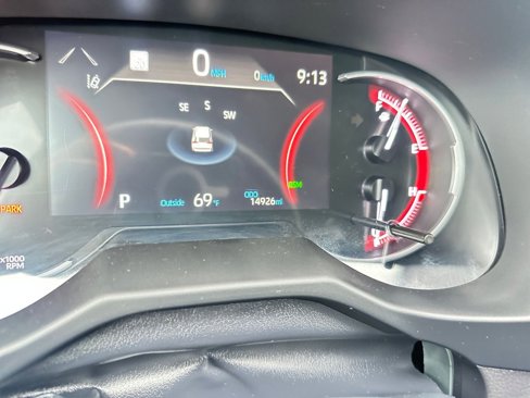 Used 2025 Toyota RAV4 XLE image 40