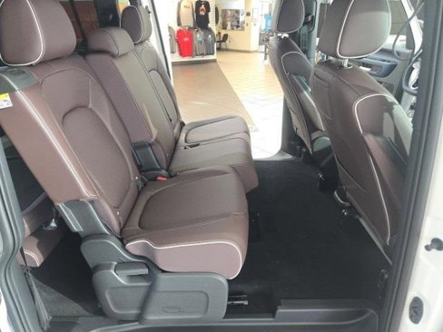 New 2025 Volkswagen ID. Buzz Pro S image 13