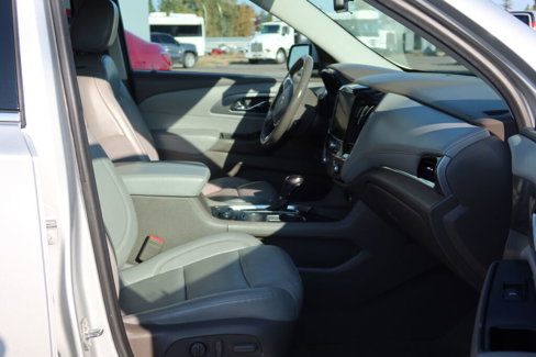 Used 2018 Chevrolet Traverse Premier image 16