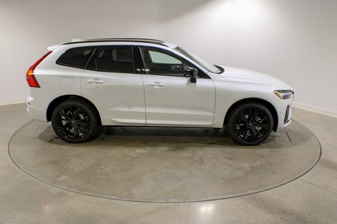 New 2026 Volvo XC60 B5 Ultra w/ Climate Package image 6