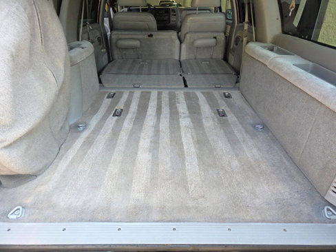 Used 1999 Chevrolet Suburban 4WD w/ Preferred Equipment Group 3 image 30
