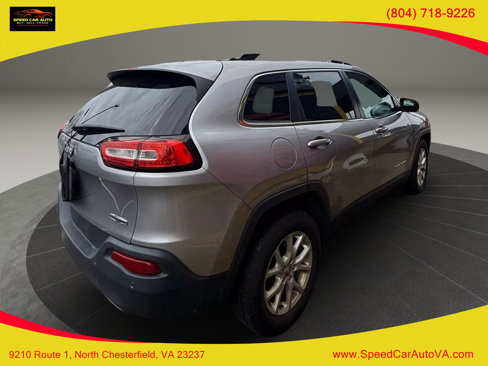 Used 2016 Jeep Cherokee Latitude w/ Safety/Convenience Group image 7