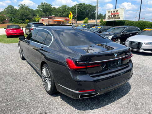 Used 2021 BMW 740i w/ Premium Package image 21