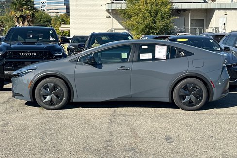 New 2026 Toyota Prius Plug-In Hybrid image 8