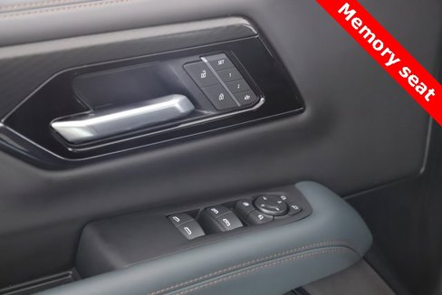 Used 2025 GMC Yukon AT4 image 18