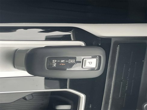 New 2025 Mitsubishi Outlander SE image 23