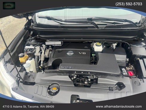 Used 2015 Nissan Pathfinder SV w/ Cargo Package image 10