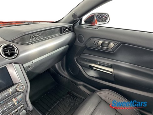 Used 2022 Ford Mustang Shelby GT500 w/ Technology Package image 32
