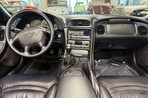 Used 2002 Chevrolet Corvette Convertible w/ Preferred Equipment Group2 image 66