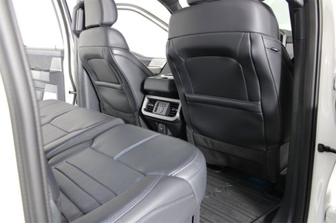 Used 2025 Ford F350 Platinum image 42