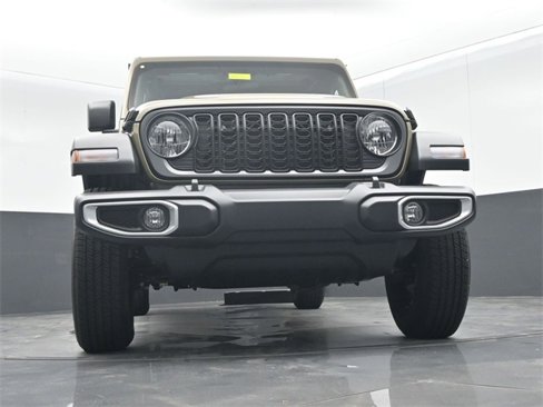 New 2025 Jeep Gladiator Sport image 42