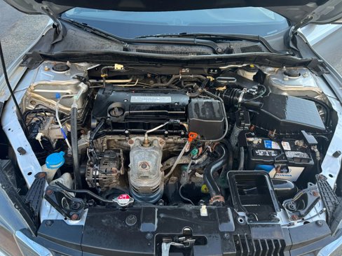 Used 2015 Honda Accord LX image 14