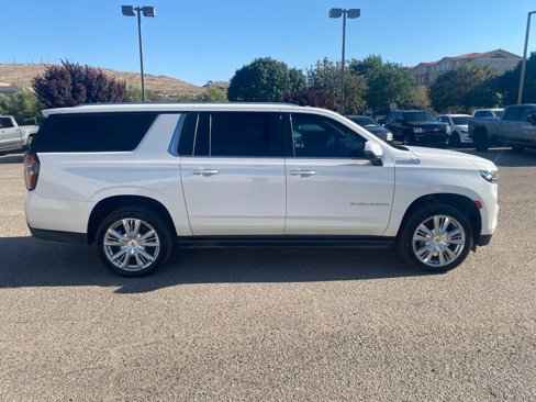 Used 2022 Chevrolet Suburban High Country image 4