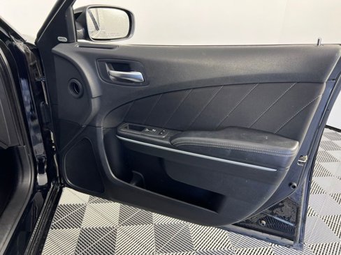 Used 2023 Dodge Charger SXT image 10